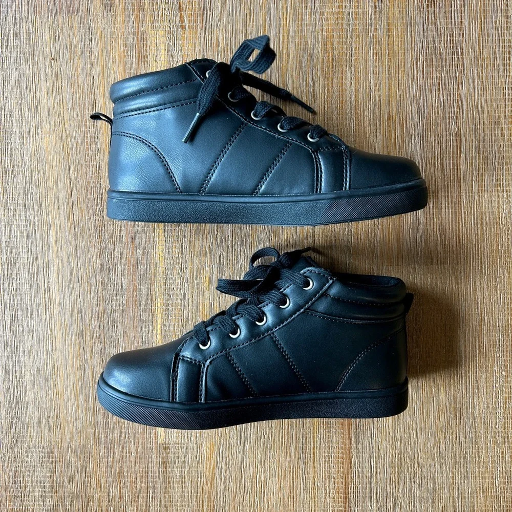 GAP Kids High-Top Sneakers, size 1, NWT